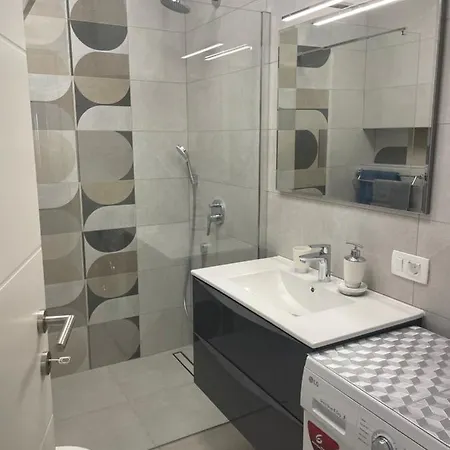 Spacious New App For 5 Persons, Close Beach&city * Porec