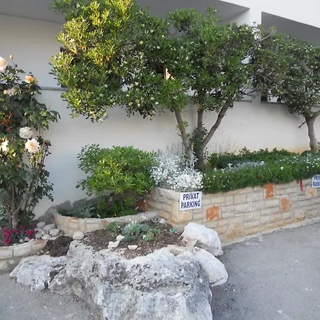 Apartman Spacious New App For 5 Persons, Close Beach&city *