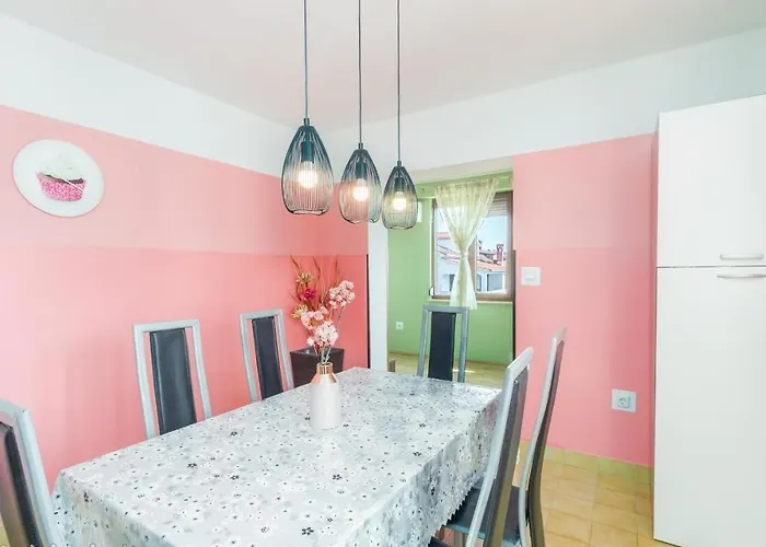 Spacious New App For 5 Persons, Close Beach&city * Poreč