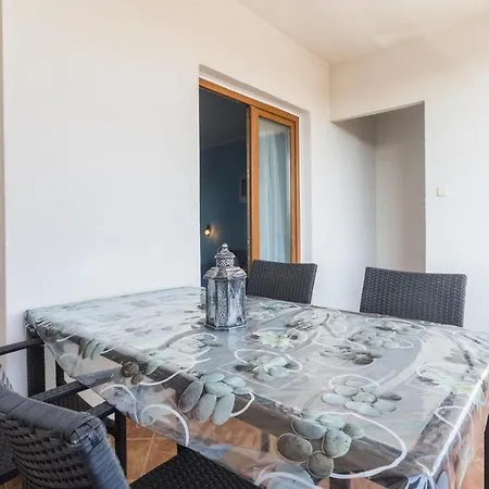 Spacious New App For 5 Persons, Close Beach&city Poreč