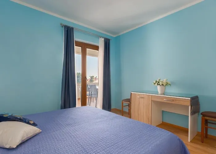 Spacious New App For 5 Persons, Close Beach&city Apartment