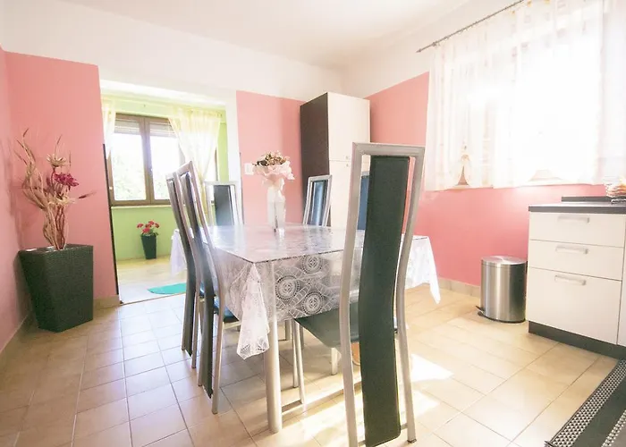 Apartment Spacious New App For 5 Persons, Close Beach&city Poreč